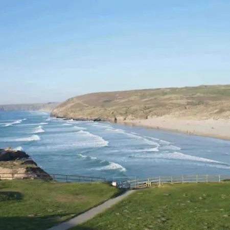 Romantic Hideaway, Seconds Away From Perran Beach Perranporth Exterior foto